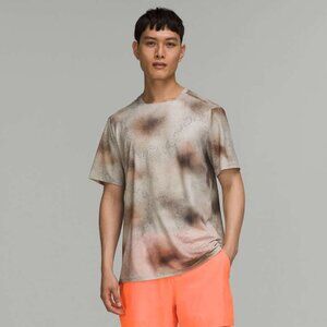 Lululemon Men's Square-Neck Running Short Sleeve Shirt